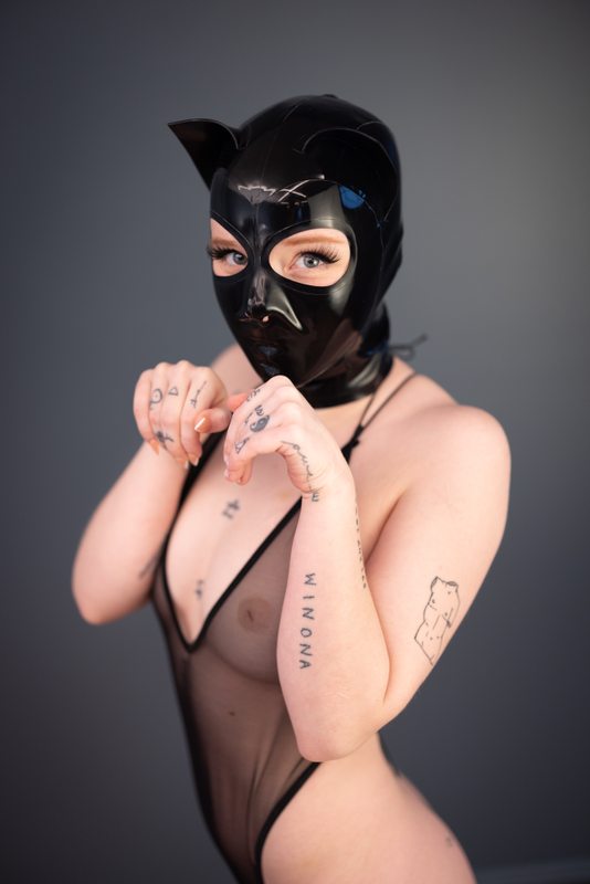 A photo album of ChuckTagged with: tattoos, kitten, bondage, gagged & electrical play. Posted May 2022.