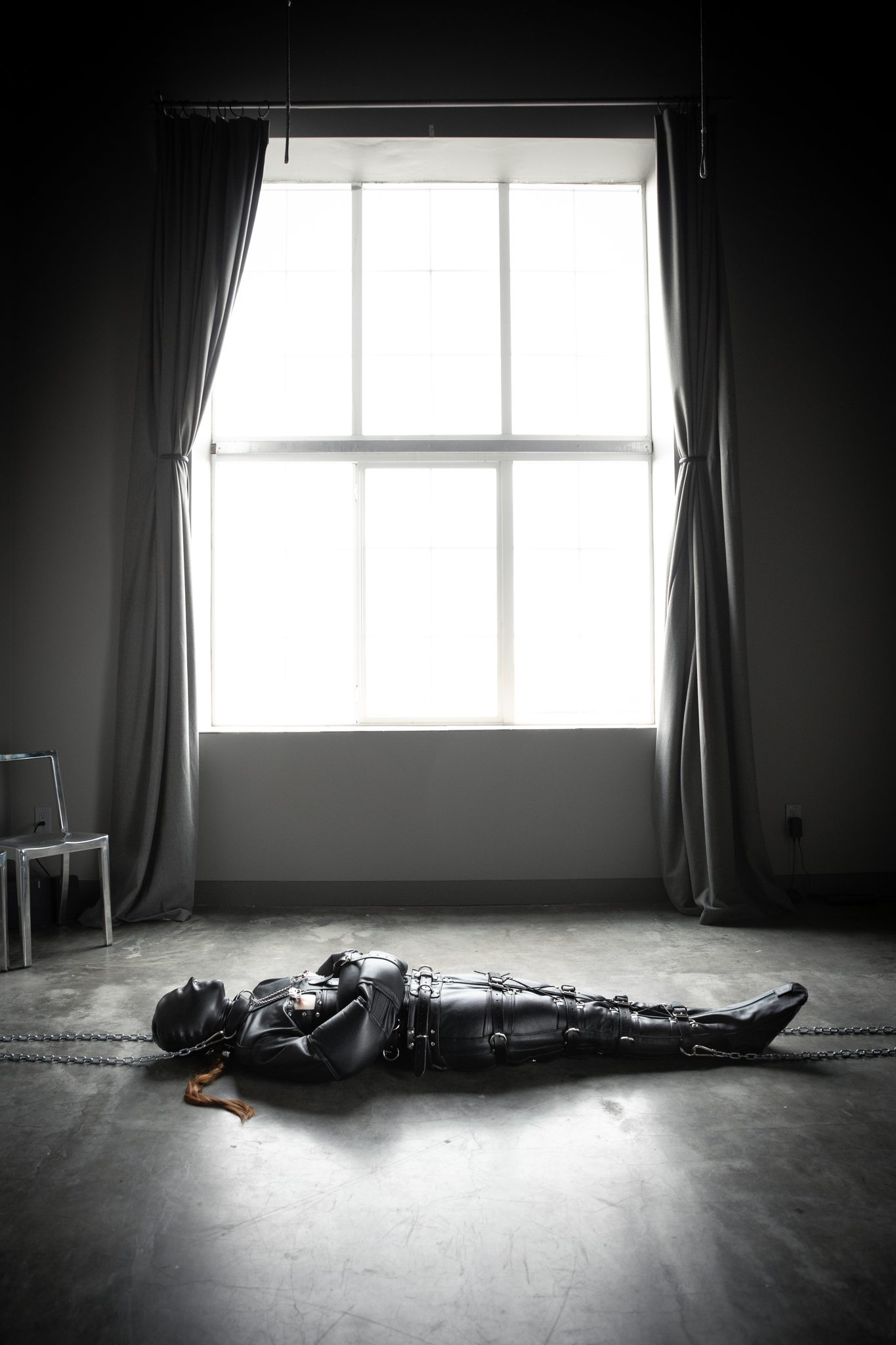 https://images.reflectivedesire.com/photos/adventures-with-mbot/mbot-in-leather-44.large.jpg