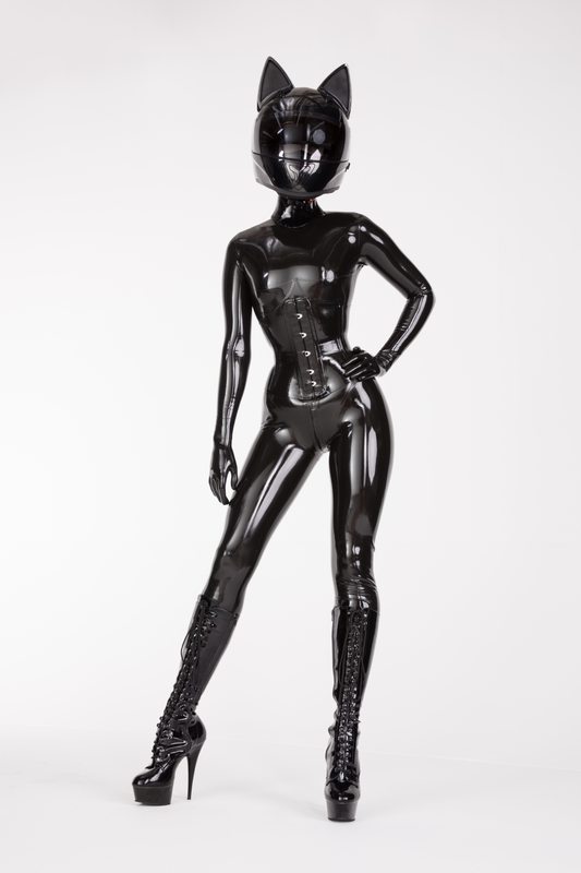 A sexy photograph of Vespa, in black latex. Tagged with: space kitten & moto helmet. Posted February 2020.