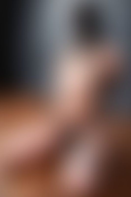 A sexy photograph of Aphrobitey showing bare skin. Tagged with: armbinder &amp; gags. Posted February 2022.