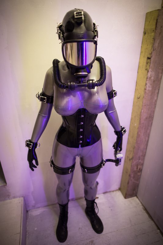 A sexy photograph of Vespa, in metallic latex. Tagged with: gasmask. Posted May 2016.