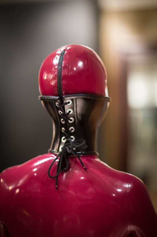 A photo album of Vespa in red latex. Tagged with: neck corset & gagged. Posted February 2016.