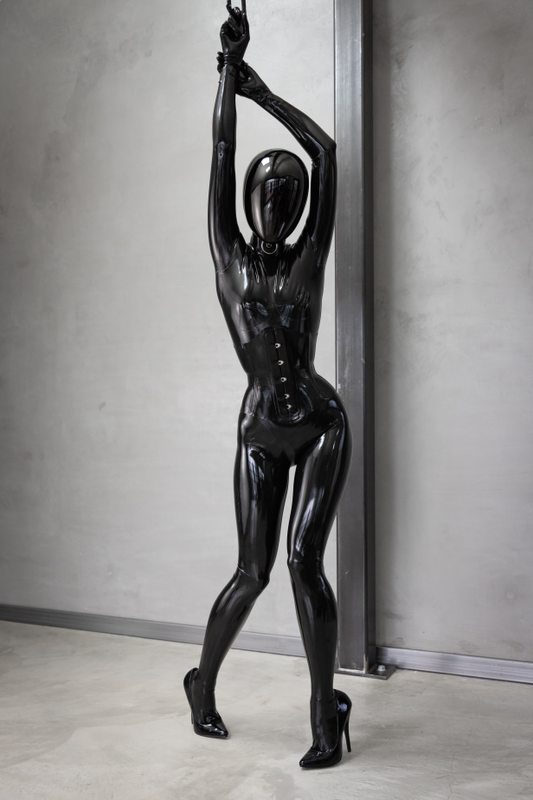 A sexy photograph of Vespa in black latex. Posted October 2022.