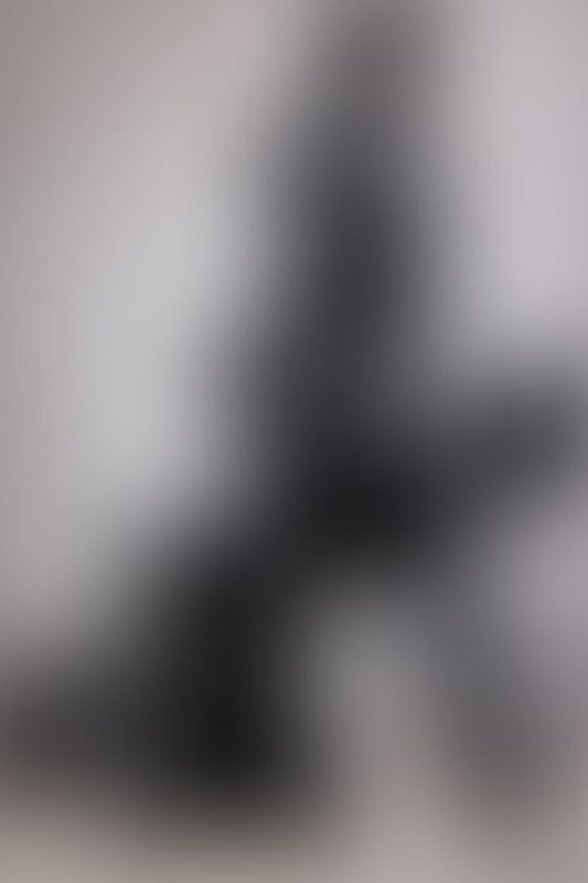A sexy photograph of Vespa &amp; Heavy in black latex. Posted January 2024.