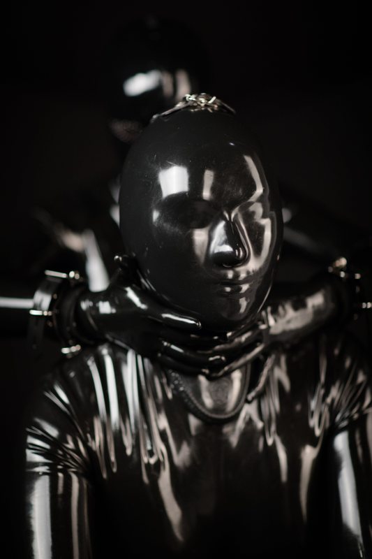 A sexy photograph of Ms Pervology, in black latex. Posted November 2017.