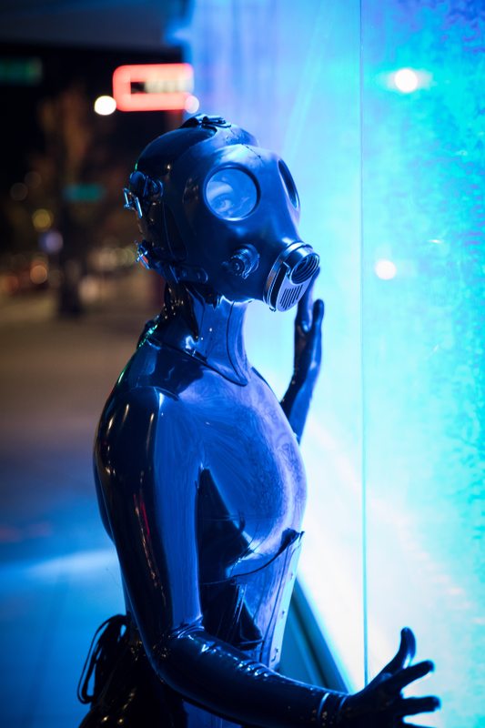 A sexy photograph of Vespa, in black latex. Tagged with: in public & gasmask. Posted September 2017.