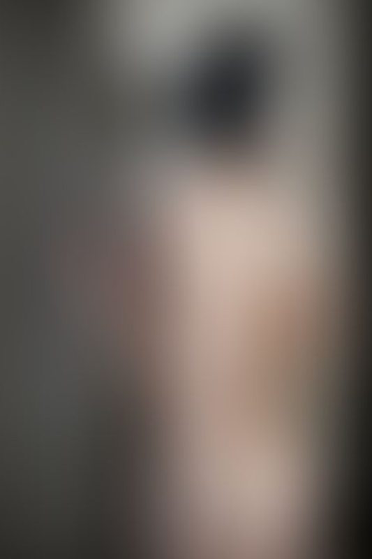 A sexy photograph of Mbot showing bare skin. Posted January 2020.