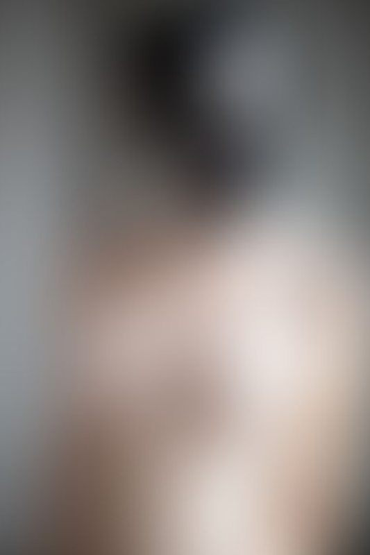 A sexy photograph of Mbot showing bare skin. Posted January 2020.