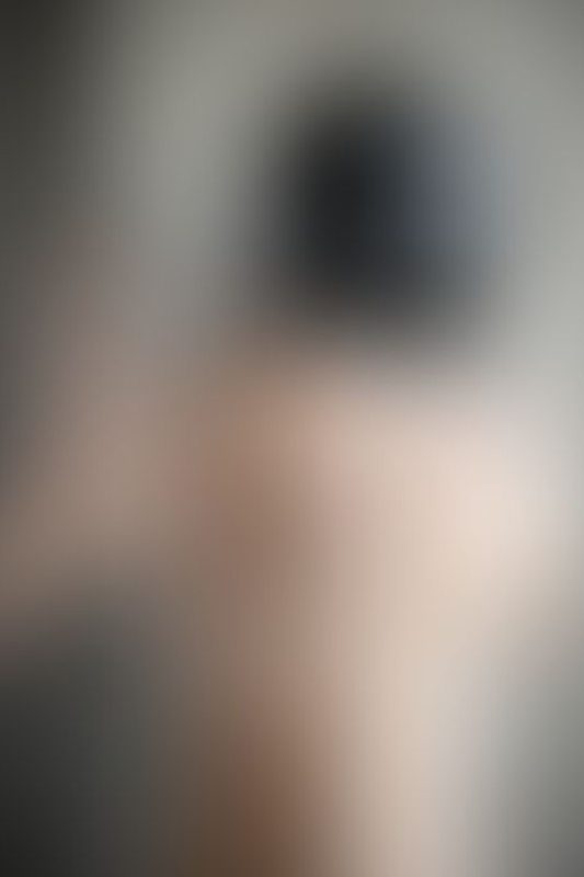 A sexy photograph of Mbot showing bare skin. Posted January 2020.