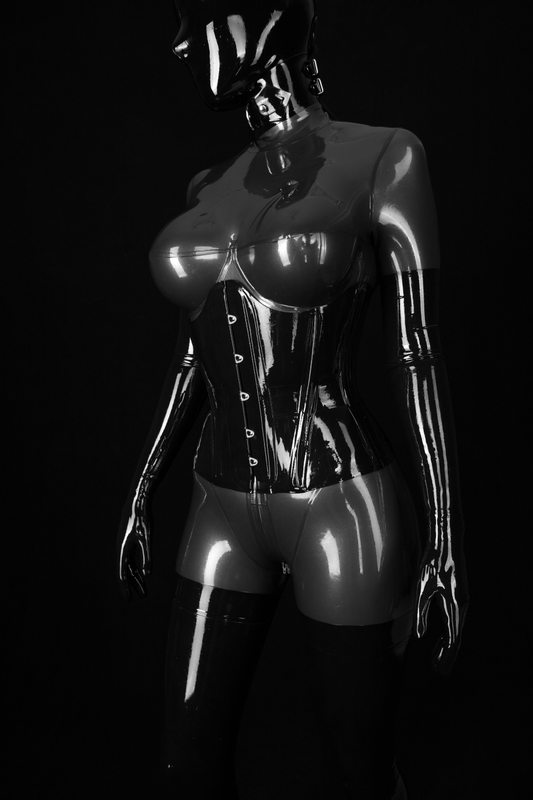 A sexy photograph of Vespa in metallic latex. Posted January 2016.