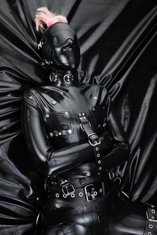 A sexy photograph of Dot in black latex. Tagged with: bondage & straitjacket. Posted June 2016.