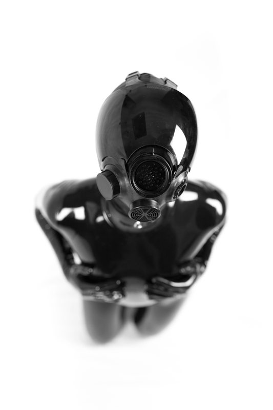 A sexy photograph of Vespa, in black latex. Tagged with: gasmask. Posted December 2014.