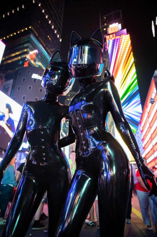 A photo album of Cam Damage & Vespa in black latex. Tagged with: in public, space kitten & moto helmet. Posted March 2020.