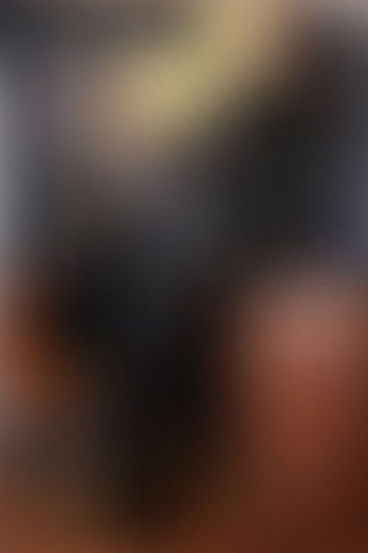 A sexy photograph of Vespa &amp; Vauntastic in black latex. Posted February 2022.