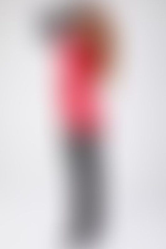 A sexy photograph of Kinki Venus in red latex. Posted November 2018.