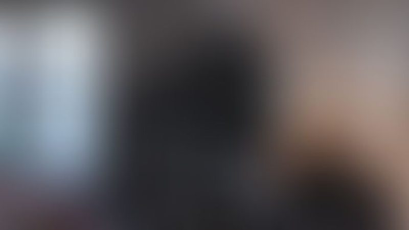 A sexy video of Vespa &amp; Chuck in black latex. Tagged with: breath play / choking, impact / spanking, straitjacket &amp; gasmask. Posted March 2025.