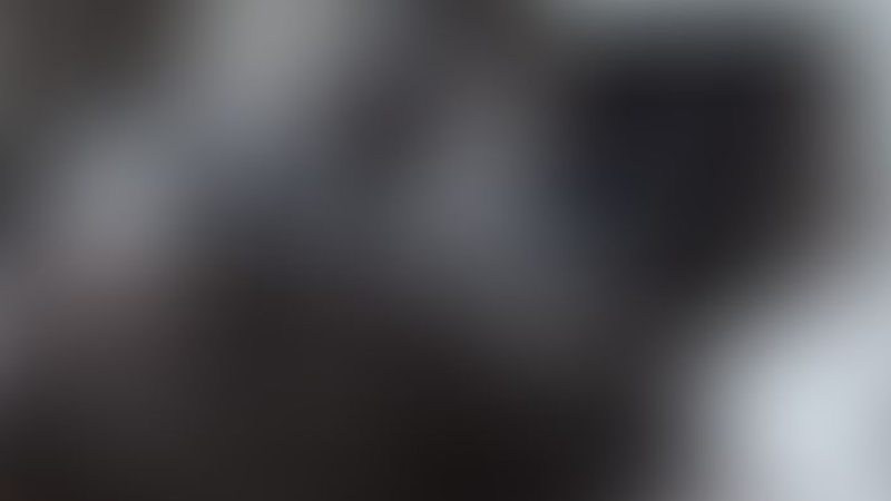 A sexy video of Glossy Toy in black latex. Tagged with: breath play / choking &amp; sleepsack. Posted July 2019.